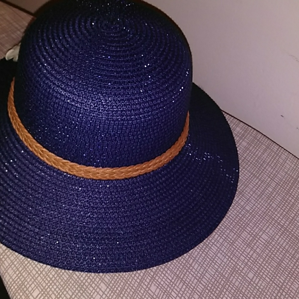Sun hat - Picture 4 of 4